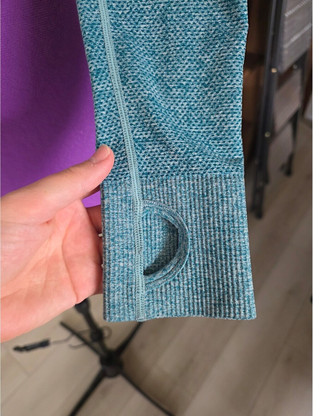 Gymshark cropped long sleeve workout top teal ombre size Medium - Picture 3 of 4